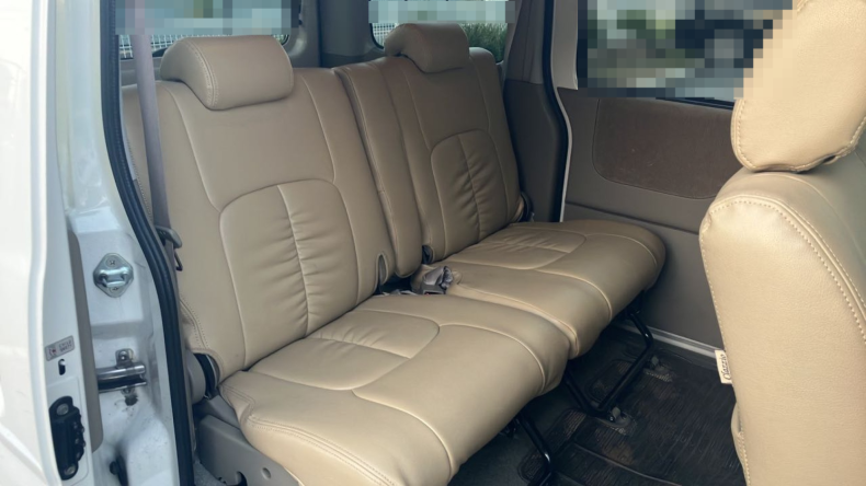 内装後方シート