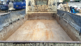 内装後方シート