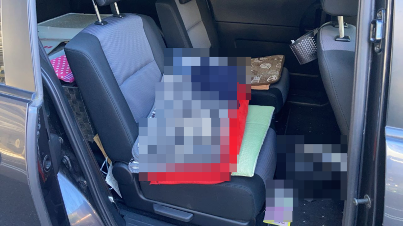 内装後方シート