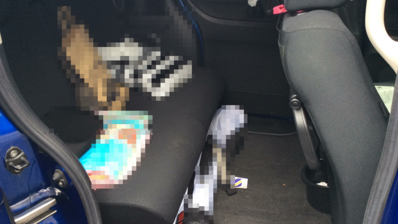 内装後方シート