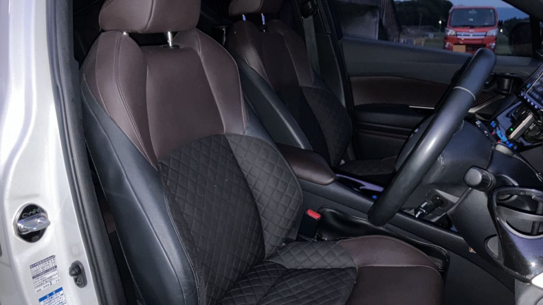 内装前方シート