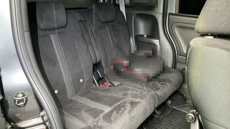 内装後方シート