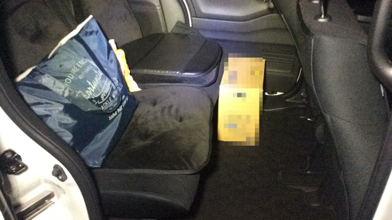 内装後方シート