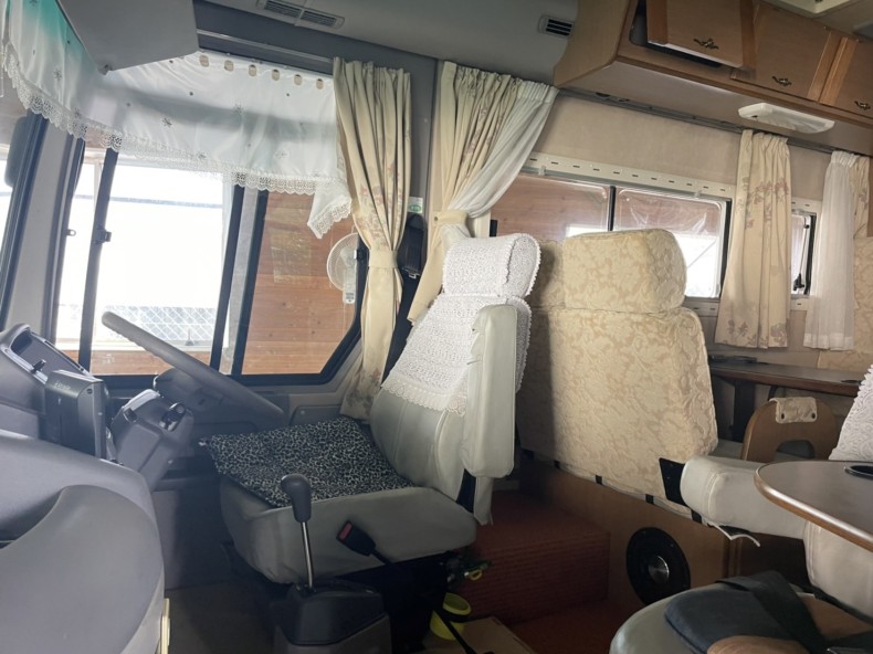 内装前方シート