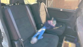 内装後方シート