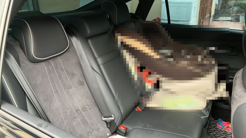 内装後方シート