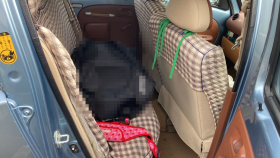 内装後方シート