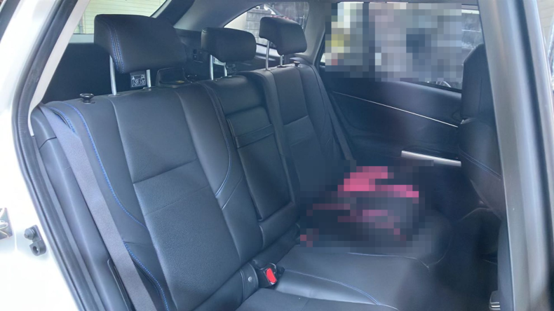 内装後方シート