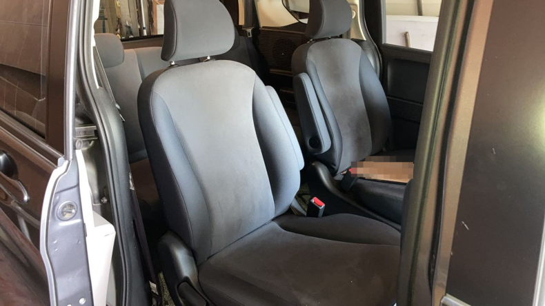 内装後方シート