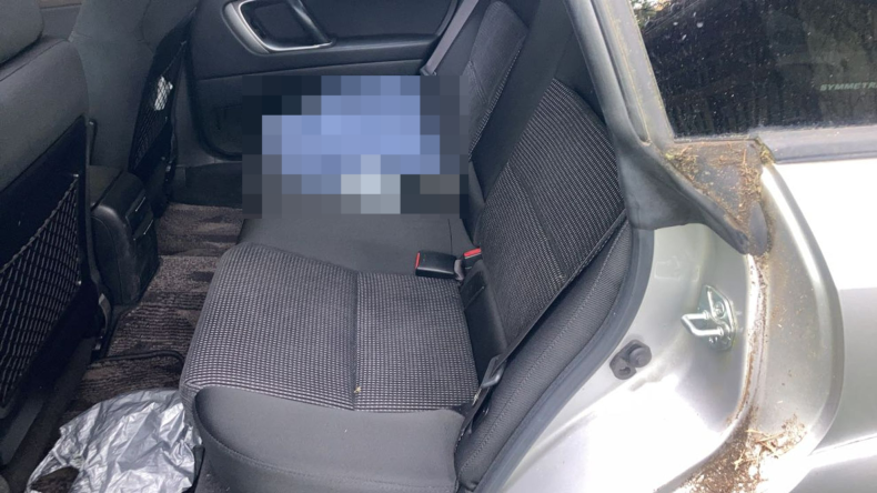 内装後方シート