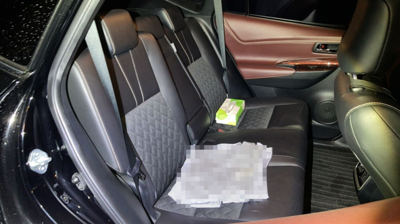 内装後方シート