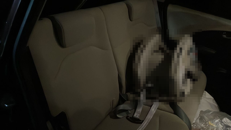 内装後方シート