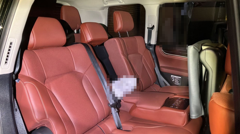 内装後方シート