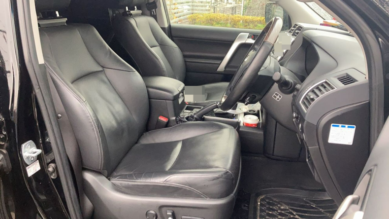 内装前方シート