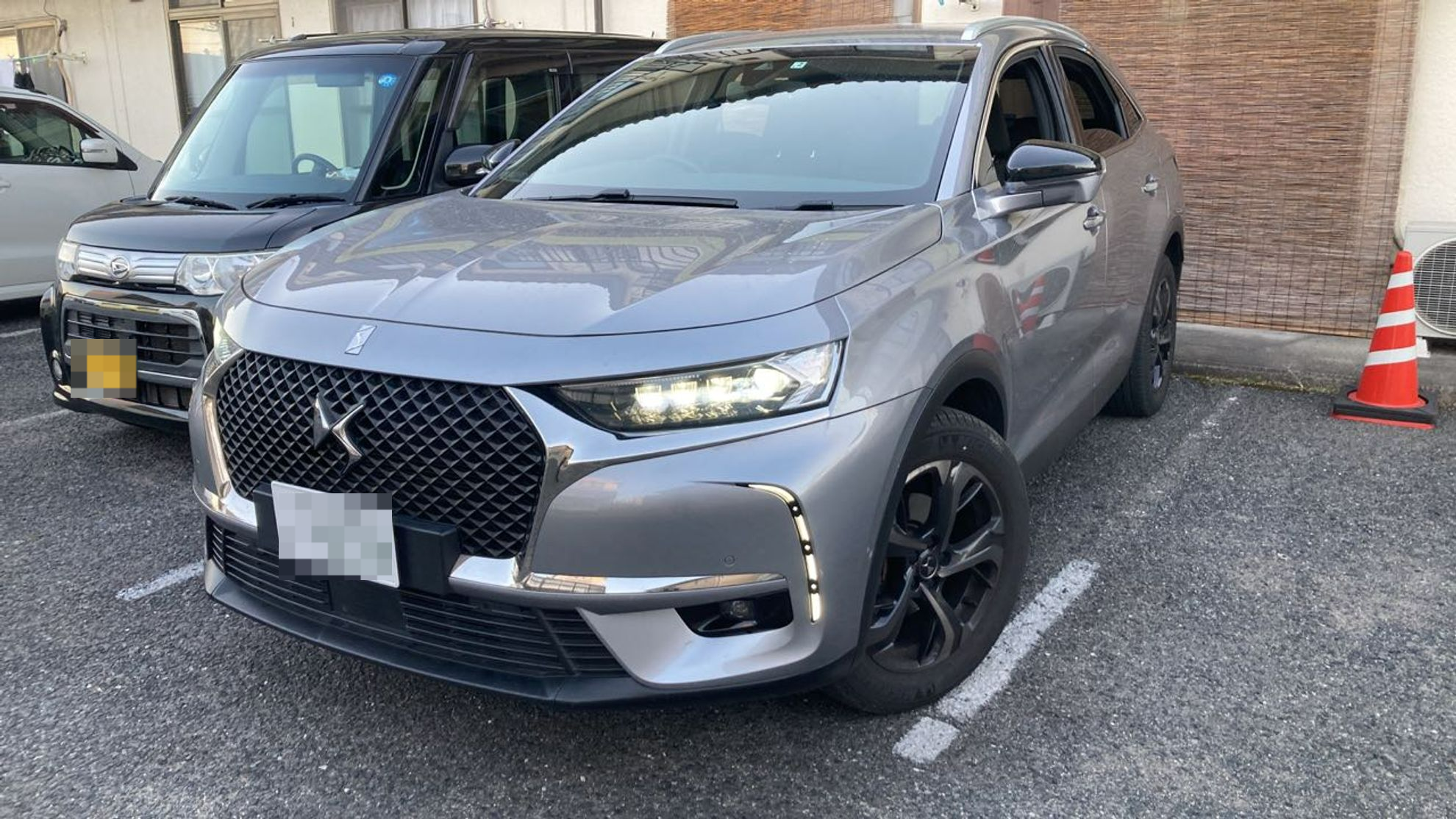 ＤＳオートモビル　ＤＳ７クロスバックの車種サムネイル画像