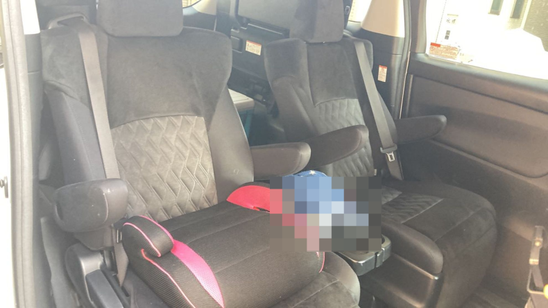 内装後方シート