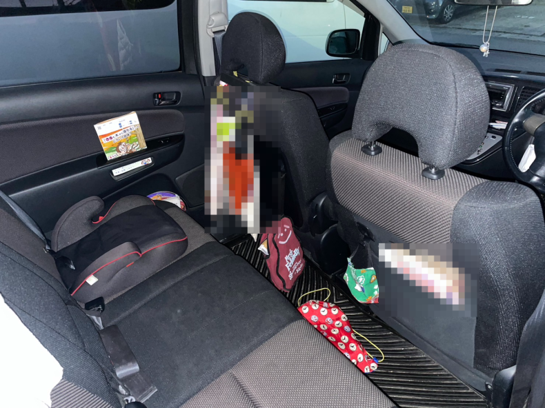 内装後方シート