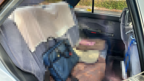 内装後方シート