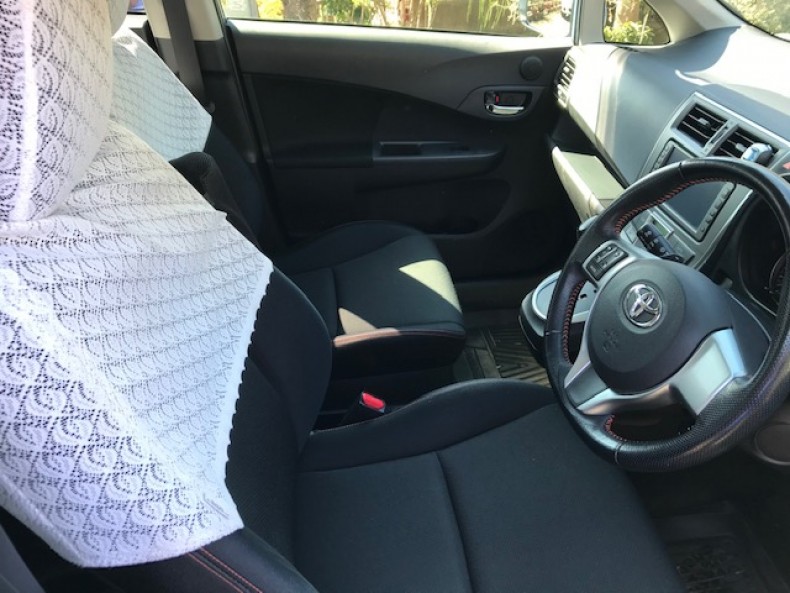 内装前方シート