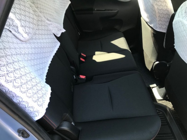 内装後方シート