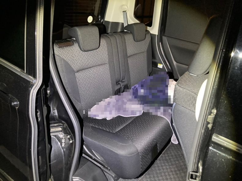 内装後方シート