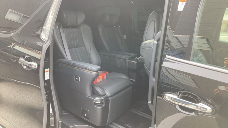 内装後方シート