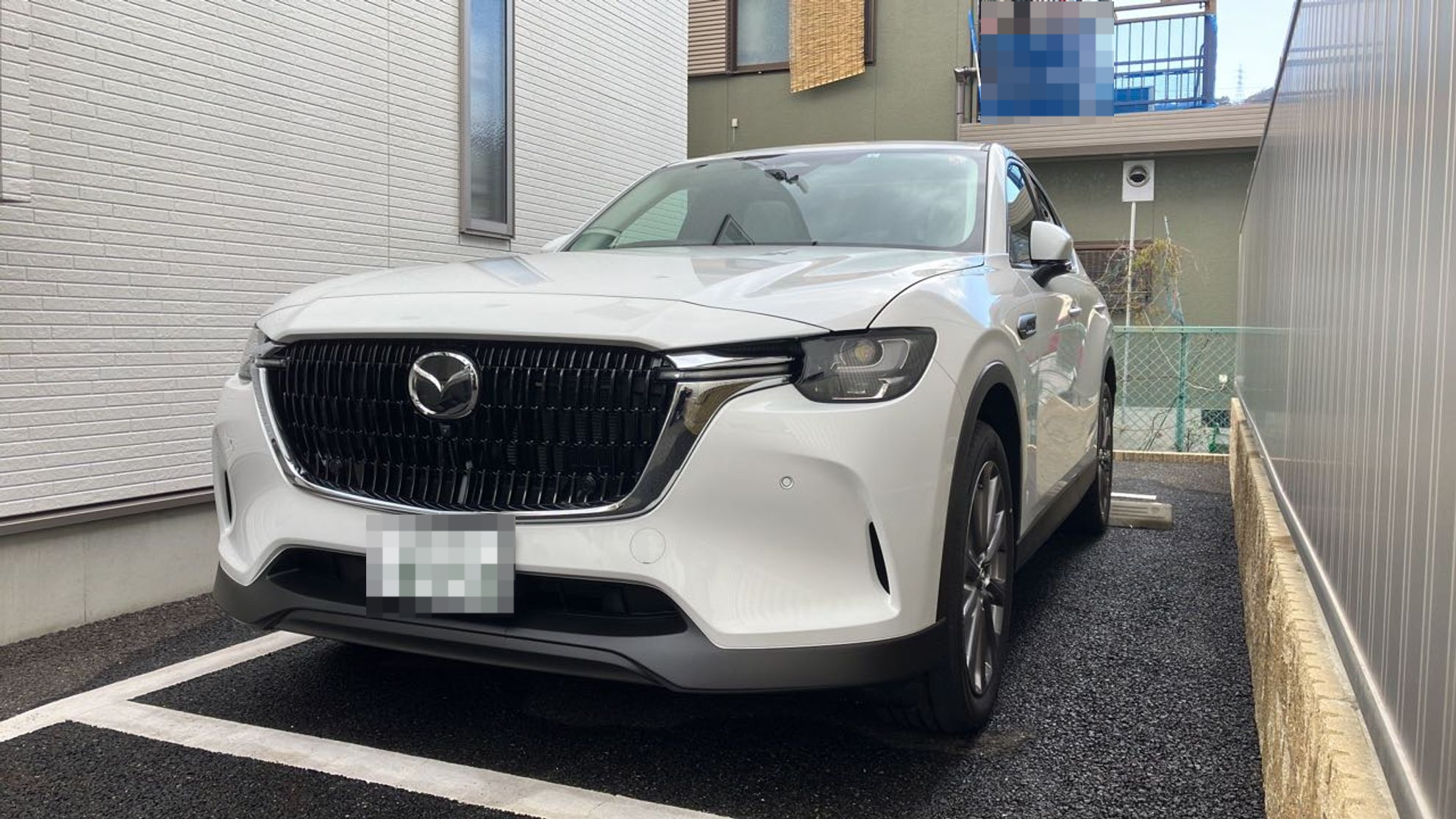 マツダ　ＣＸ－６０の車種サムネイル画像