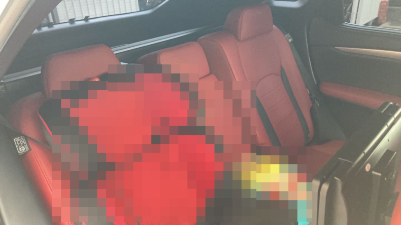 内装後方シート