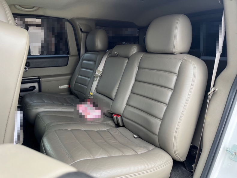 内装後方シート