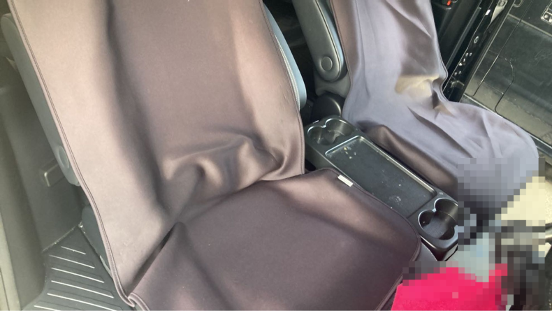 内装後方シート