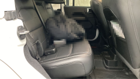 内装後方シート