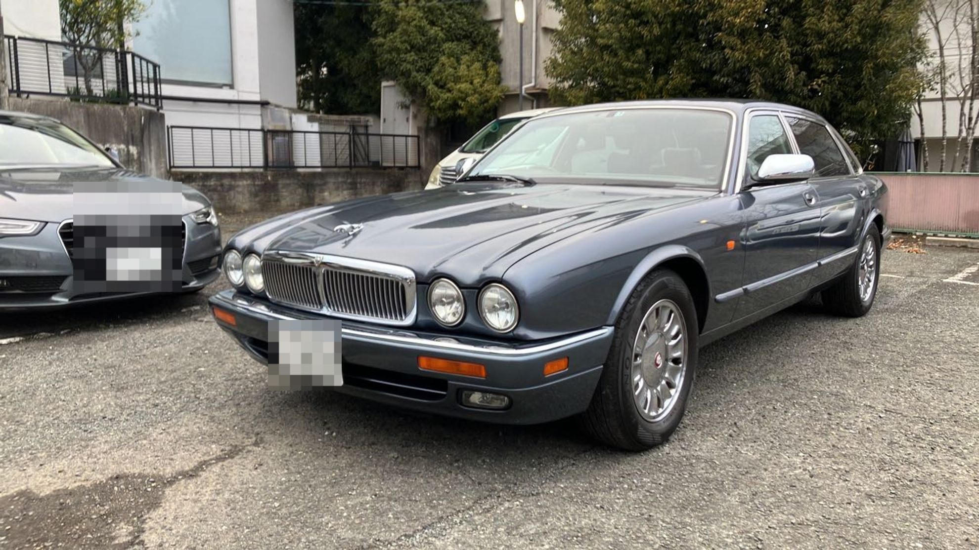 ジャガー　ソブリンの車種サムネイル画像