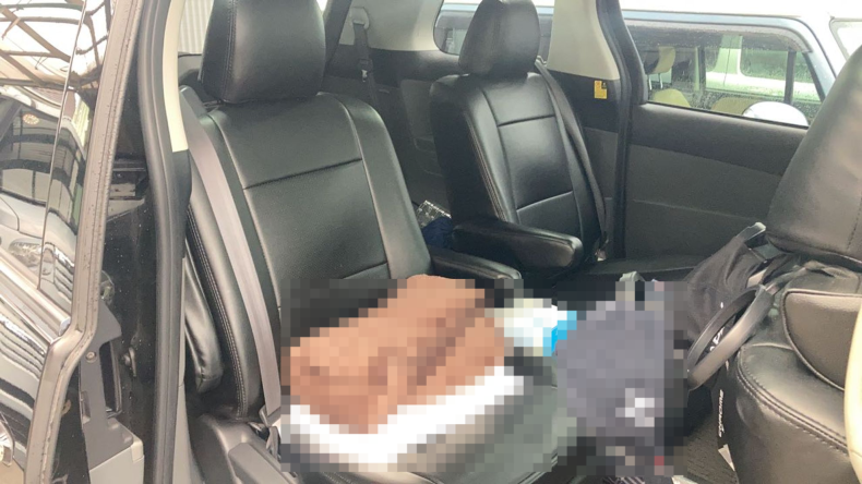 内装後方シート