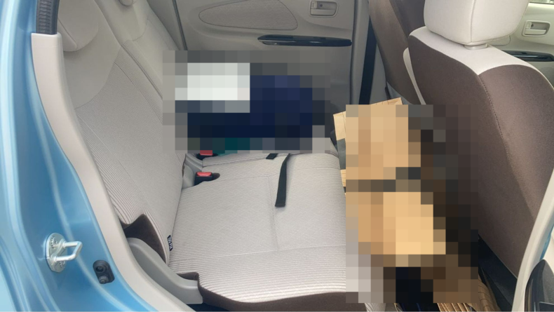 内装後方シート