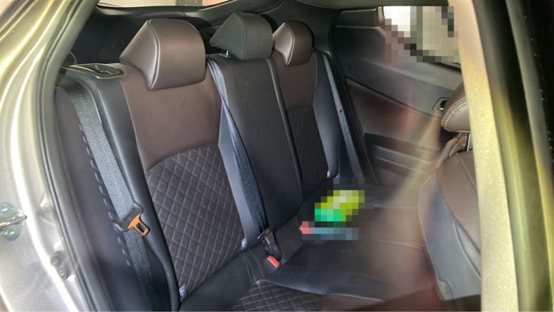 内装後方シート