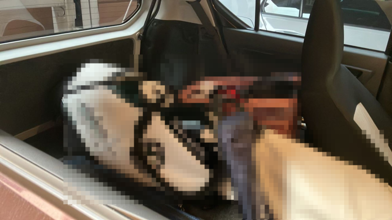 内装後方シート