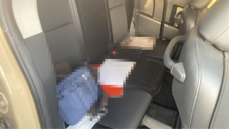 内装後方シート