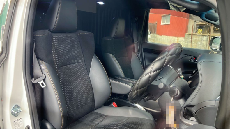 内装前方シート