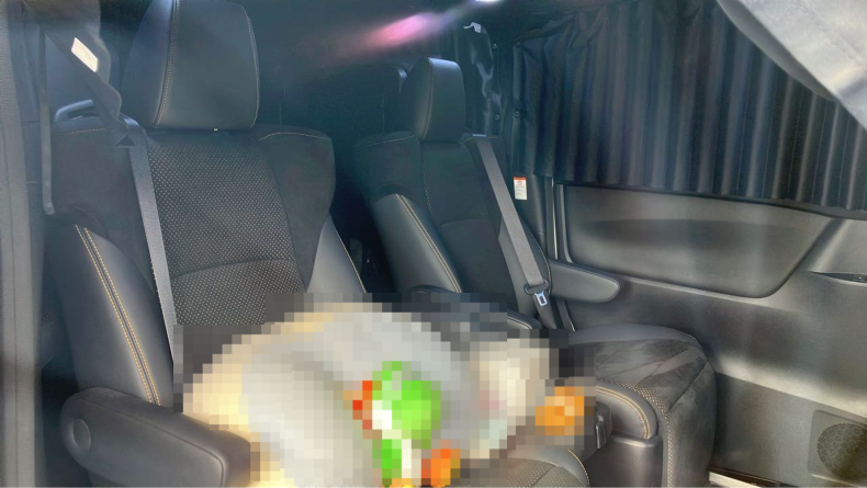 内装後方シート