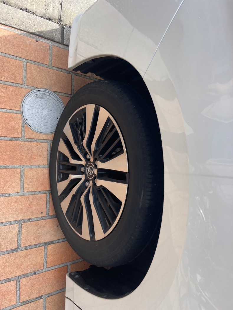 タイヤホイール前