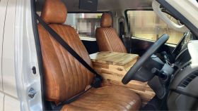 内装前方シート