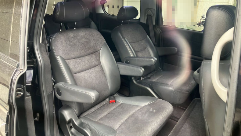 内装後方シート