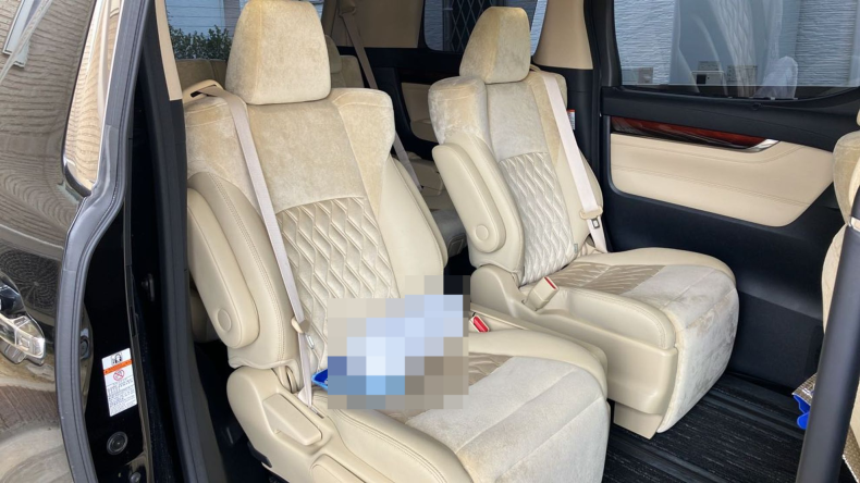 内装後方シート