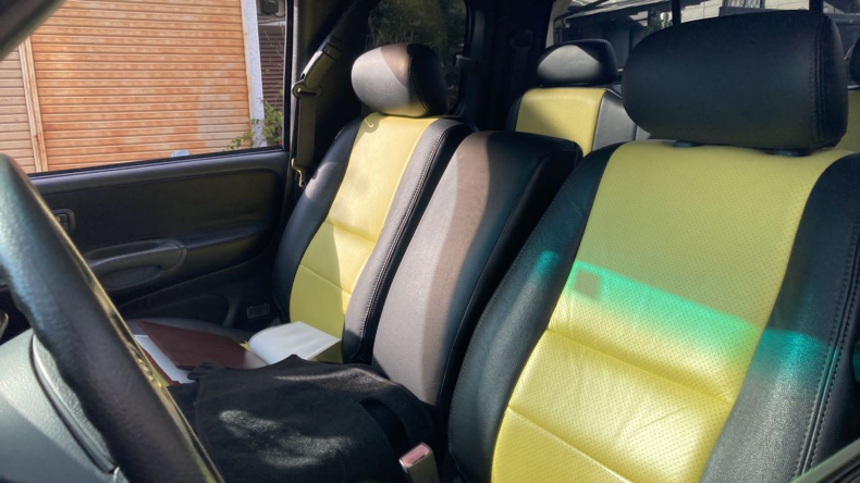 内装前方シート