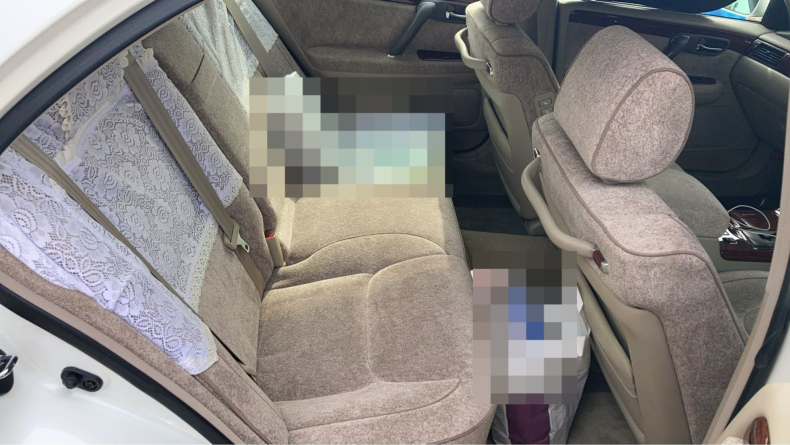 内装後方シート