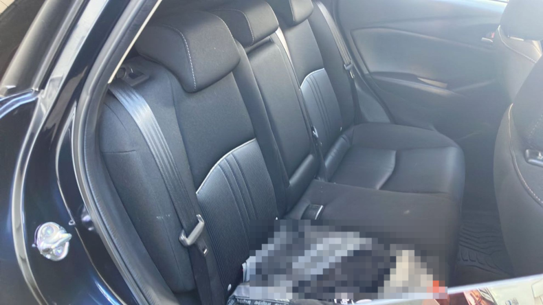 内装後方シート