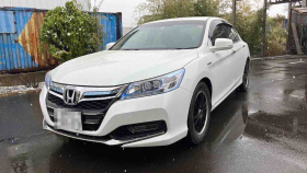 ホンダ/アコードハイブリッド-173323