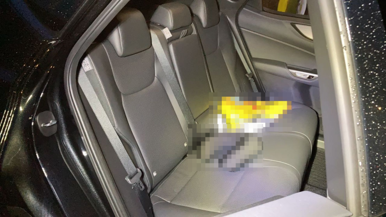 内装後方シート