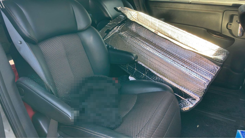 内装後方シート