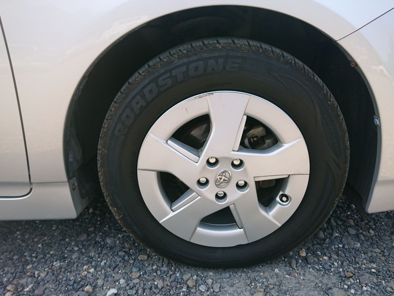 タイヤホイール前